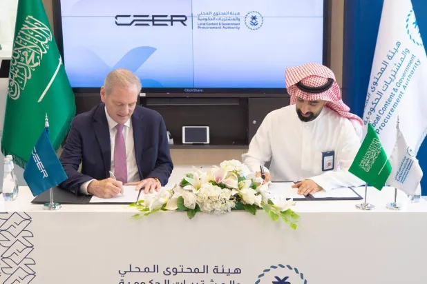 توقيع اتفاقيتين لتوطين صناعة السيارات الكهربائية في السعودية