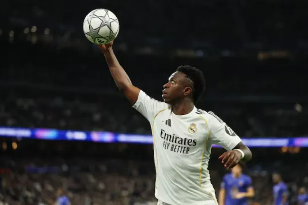 مفاوضات تجديد فينيسيوس مع ريال مدريد متواصلة