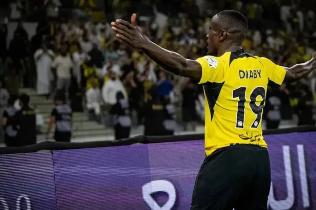 مفاوضات متقدمة بين ليفركوزن والاتحاد لضم موسى ديابي