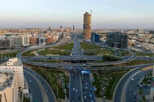 القطاع الخاص السعودي يواصل النمو في يوليو بدعم الطلب المحلي