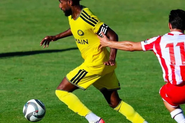 بعثة النصر تعود إلى الرياض الأربعاء… ومصير كوستا معلق