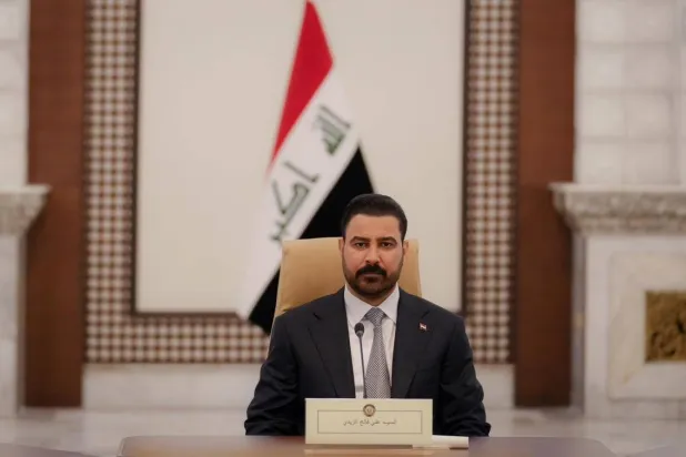 قوى حليفة للحكومة العراقية تتراجع عن حصر السلاح ومكافحة الفساد