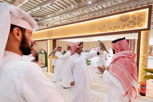 انطلاق «المزاد الدولي لمزارع إنتاج الصقور» في الرياض