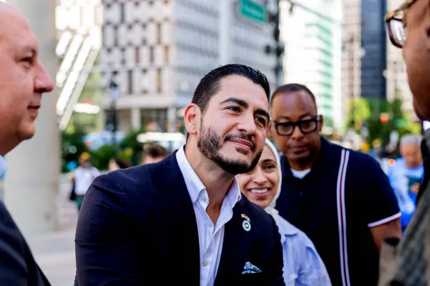 السيّد ينتصر في ميشيغان على التيار الديمقراطي التقليدي