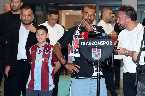 لماذا اختار محمد صلاح طرابزون سبور؟… الكواليس الكاملة لواحدة من أكثر صفقات الصيف إثارة