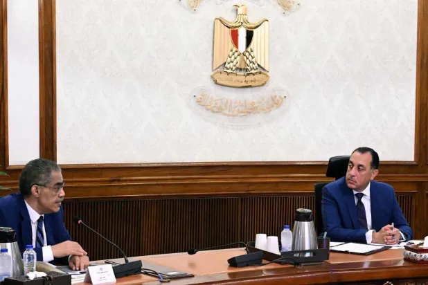 «الإعلام المصرية» تلوّح بالقضاء في مواجهة «استخدامات سلبية» لمواقع التواصل