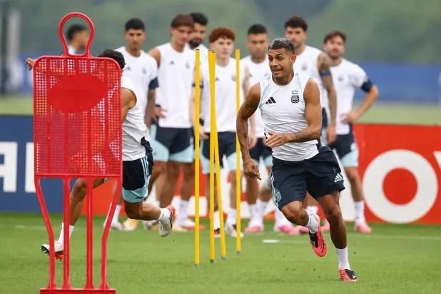 ليفركوزن يتوصل لاتفاق مع مرسيليا لضم فاكوندو ميدينا