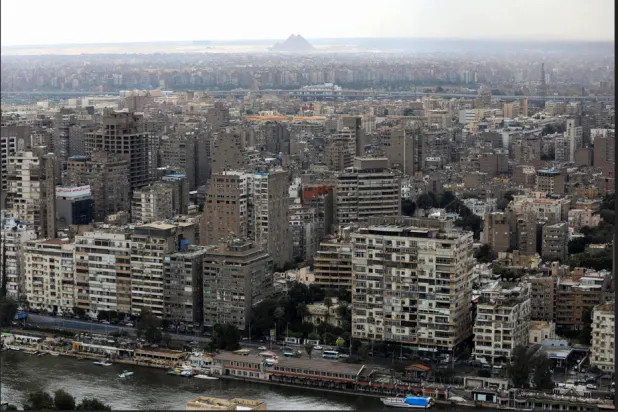 مصر: تطمينات حكومية بشأن «خطوط اتصالات مجهولة» لا تنهي قلق المستخدمين