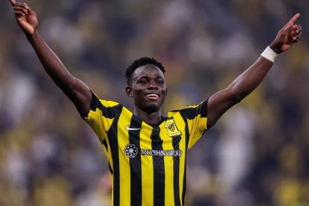 ضربة للاتحاد… قطع في الرباط الصليبي لركبة روجر فيرنانديز