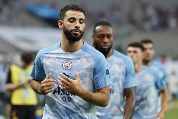 آيت نوري يتطلع للقاء جماهير مان سيتي في فعالية «سيتي يعود»