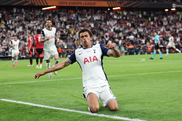 إيفرتون يضم جونسون… وماكنيل ينتقل لكريستال بالاس