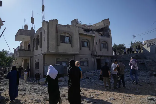 إسرائيل تفجّر منزل فلسطيني قُتل الشهر الماضي شمال الضفة الغربية