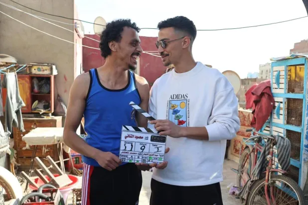 «محمود التاني»… كوميديا شبابية تبرز التفاوت الطبقي في مصر