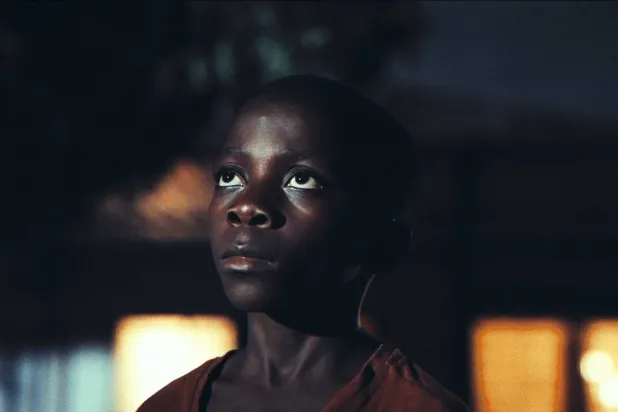 «الغارق»… فيلم موزمبيقي يراهن على خيال طفولي لاستحضار الغائبين