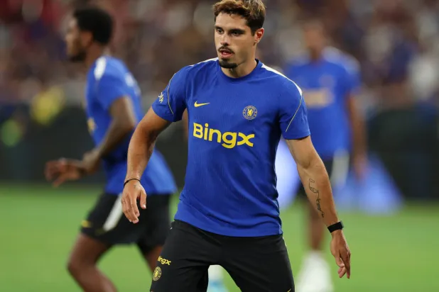 «تشيلسي» يطلب 135 مليون دولار للتخلي عن بيدرو نيتو… و«الهلال» مهتم
