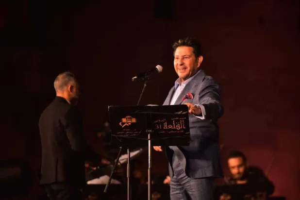 هاني شاكر «الغائب الحاضر» في «القلعة الغنائي» بمصر