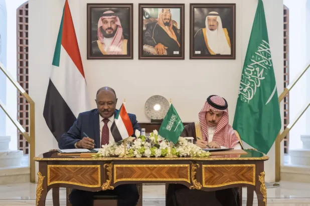 السعودية والسودان يوقّعان وثيقة إنشاء «المجلس التنسيقي»
