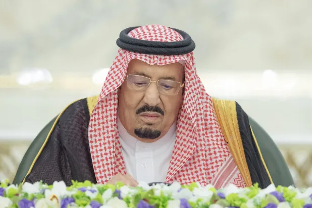 «الوزراء» السعودي يرحّب ببدء تفعيل «التحالف البحري الدفاعي»