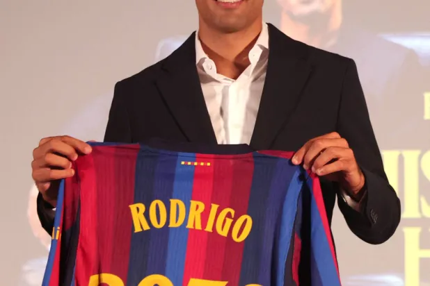 برشلونة يعلن تعاقده مع رودري حتى 2030