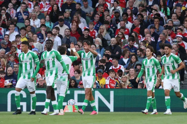 بيتيس وسوسيداد يفتتحان مشوارهما في الدوري الإسباني بمواجهة قوية