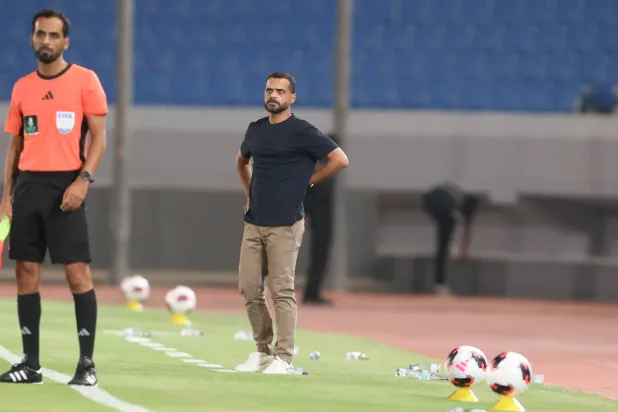 العطوي يفجرها: أشركت لاعباً «لا أعرفه» أمام النصر!