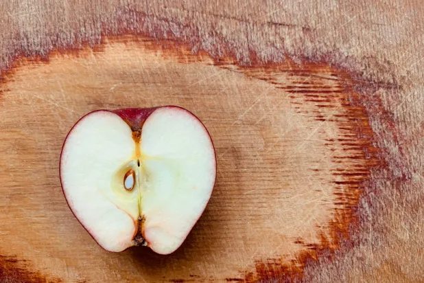 بذور التفاح… 4 مخاطر صحية محتملة تجب معرفتها