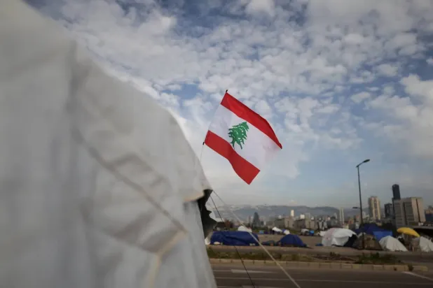 استمرار «الصراع» يطيح بفرصة التعافي الهش في لبنان