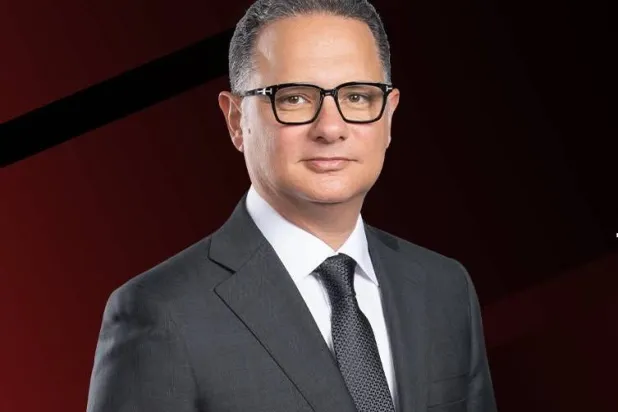 جدل بالوسط الصحافي المصري بعد طلب الإعلامي شريف عامر الانضمام لـ«الصحافيين»