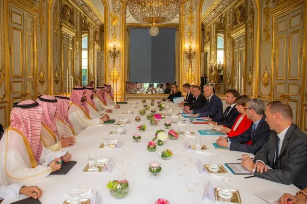 كبار المسؤولين وقادة الأعمال على اجتماع الطاولة المستديرة الفرنسي السعودي غداً