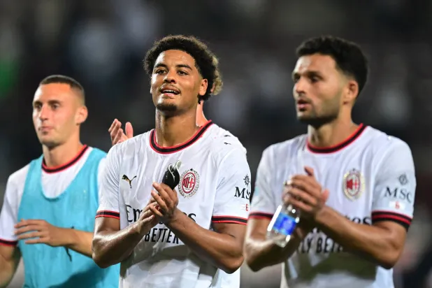 «الدوري الإيطالي»: ميلان يحذو حذو الكبار ويستهل موسمه بالفوز