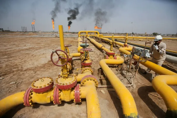 العراق وقطر تطرحان شحنات نفط للتحميل داخل «هرمز» عبر مناقصات نادرة