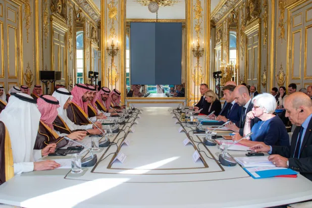 الرياض وباريس لتوثيق أواصر التعاون في جميع المجالات