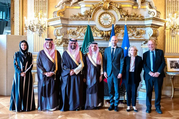 اجتماع سعودي – فرنسي يناقش مسارات التعاون المستقبلية بشأن العلا
