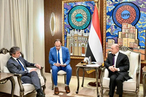 اليمن يطالب بتجفيف مصادر تسليح الحوثيين