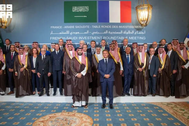 شراكة تتجاوز النفط… باريس تعمِّق استثماراتها في المشاريع السعودية الكبرى