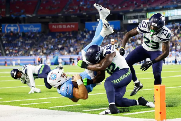 رُبع لاعبي «NFL» يعانون من اعتلال دماغي