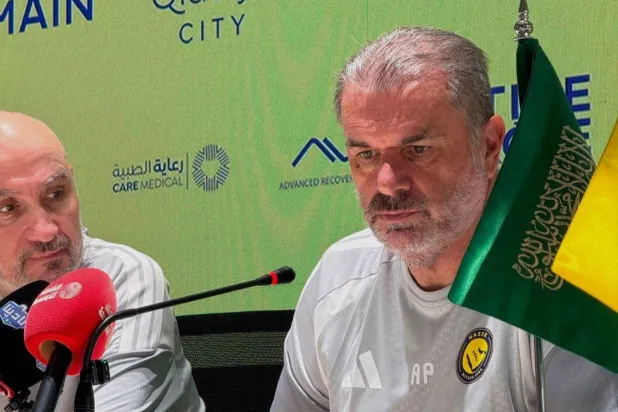 بوستيكوغلو: غضب رونالدو بين الشوطين طبيعي… كان يرقص ويحتفل بعد المباراة