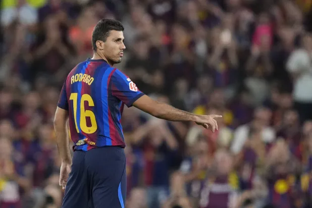 فليك: رودري اللاعب المثالي لبرشلونة