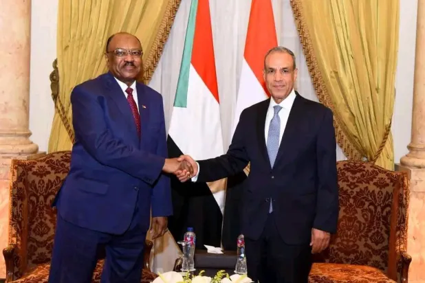مصر تدعم «عملية سياسية دون تدخلات خارجية» في السودان