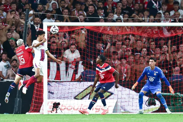 الدوري الفرنسي: رأسية ماركينيوس تنقذ سان جيرمان من فخ ليل