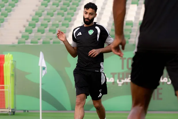 الأهلي في اختبار الخلود… والاتحاد ضيفاً ثقيلاً على الفتح