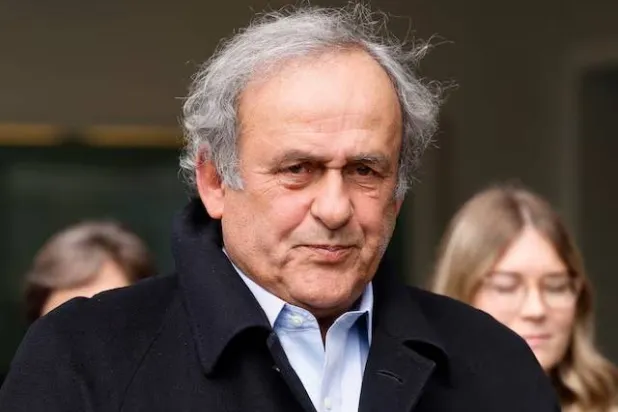 بلاتيني: إنفانتينو «يجب أن يرحل» لأنه لم «يحترم قوانين» كرة القدم