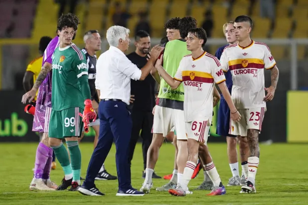 «الدوري الإيطالي»: روما يعتلي الصدارة برباعية في ليتشي
