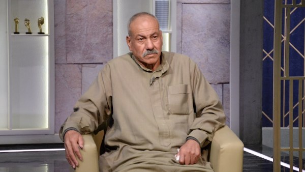 مسن يعيش بمفرده بعد بتر قدمه: ولادي مش بيسألوا عليا وسابوني في الشارع