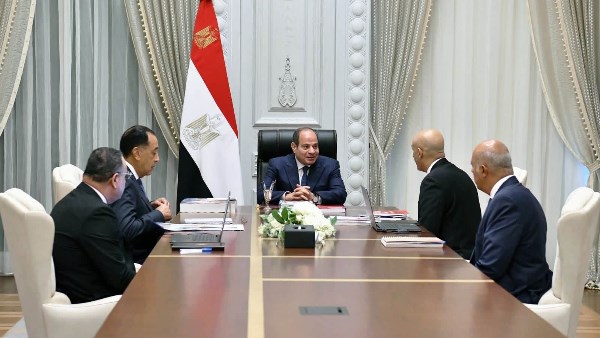 رفعت فياض: اهتمام رئاسي كبير بالتعليم.. وتوجيهات بحوكمة المصروفات الدراسية