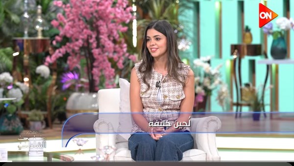 لجين خليفة تكشف مفاجأة كواليس كليب عمرو دياب : عرفت قبل التصوير بيوم