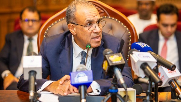 وزير الخارجية: أهمية استراتيجية لمشروع الطريق البري بين مصر وليبيا وتشاد