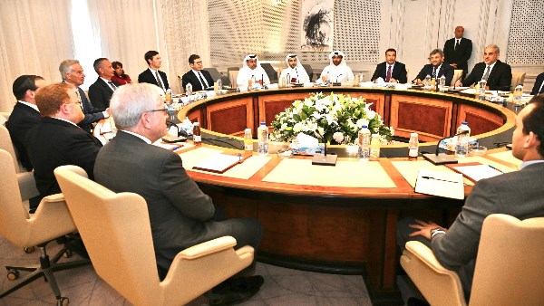 خلال الاجتماع مع كوشنر.. مصر وتركيا وقطر يؤكدون دعمهم للجهود الأمريكية الهادفة لإرساء الاستقرار والهدوء في غزة