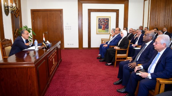 عبد العاطي : البعثات المصرية ركيزة رئيسية لحماية مصالح الدولة في الخارج