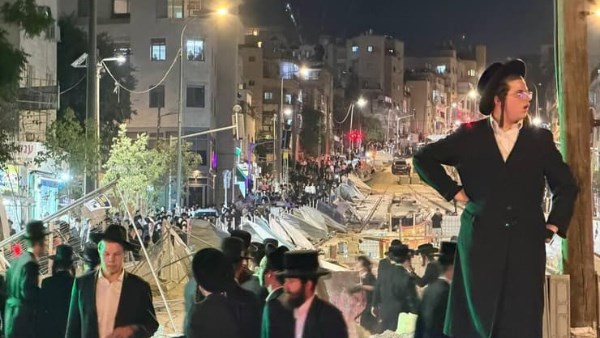 فوضى وحرائق في القدس.. حريديم يقتحمون موقع القطار الخفيف ويشعلون النار